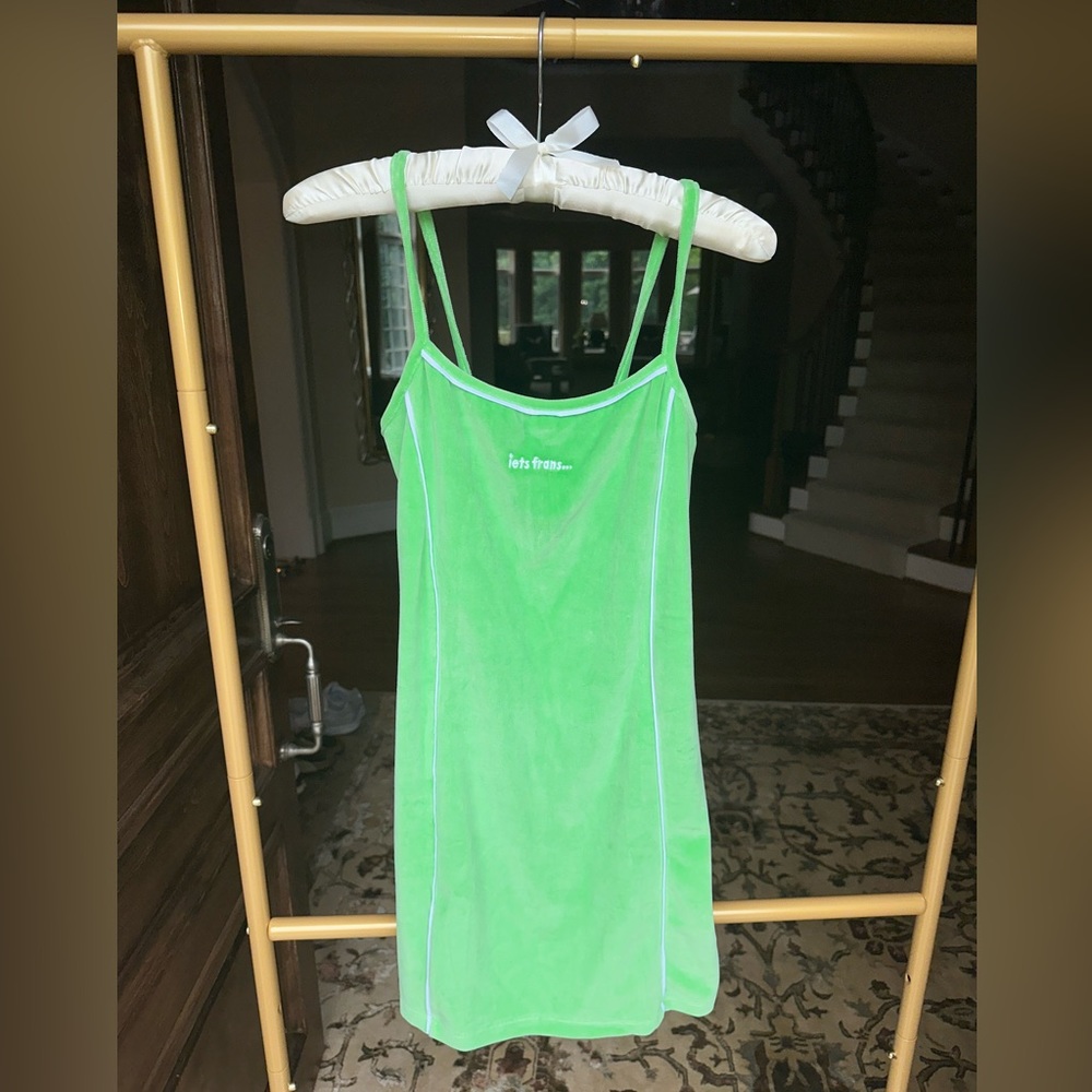 Iets Frans green velvet dress